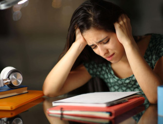 Students heading to university warned about key scams targeting young adults Image