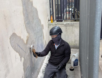 Work to remove Banksy mural at Royal Courts of Justice resumes Image