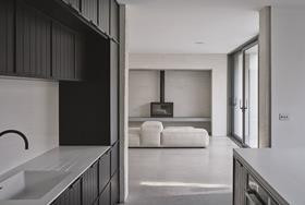 Smith Young Architects’ ‘modern suburban family home’ named RIBA North West Building of the Year 2025 Image