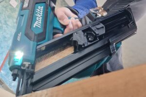 Tibby Singh reviews the Makita Cordless 18V Framing Nailer Image