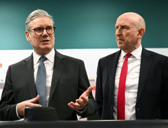 UK to build up to 12 new attack submarines and invest £15bn in warheads Image