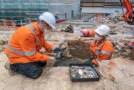 Huge Sydney rail project dig unearths hundreds of artefacts Image