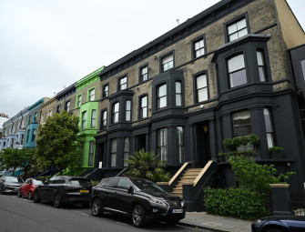 Notting Hill residents paint famous colourful houses black in bid to put off influencers and stop disruptive overtourism Image