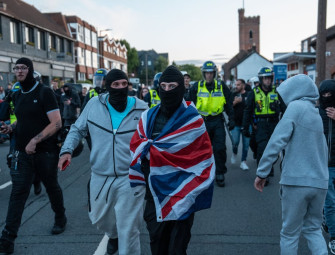 Keir Starmer fears repeat of summer riots after violent clashes outside Epping asylum hotel Image
