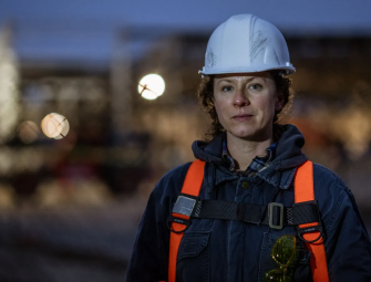 Poor leadership pushing women out of construction Image