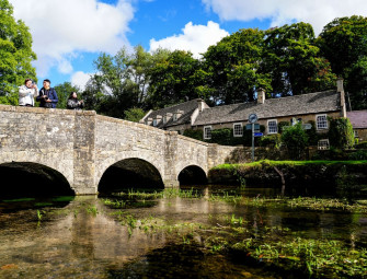 Coach restrictions introduced in Cotswold village to improve road safety Image