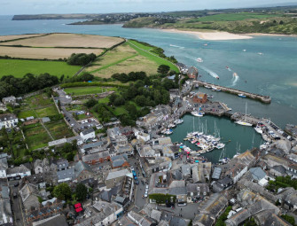 Million-pound property hotspots revealed as one in 20 homes ‘priced in bracket’ Image