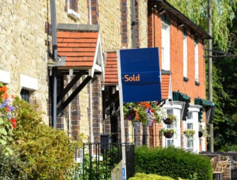 Average house price for first-time buyer hits £250000 Image