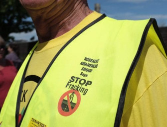 Ed Miliband announces ‘total ban’ on fracking Image