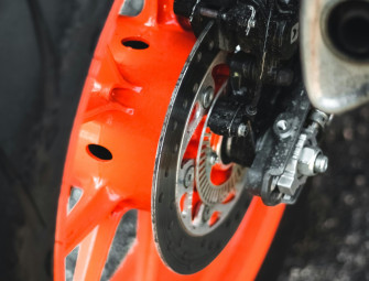 Analysis of Anti-Lock Braking System 〈ABS〉 Technologies and Their Interaction with Brake Pads Image