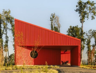 Waechter Architecture clads Oregon winery building with red-coloured metal Image